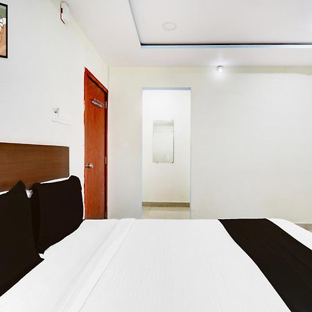 Super Hotel O At Home Hotel Darbar Hyderabad Esterno foto