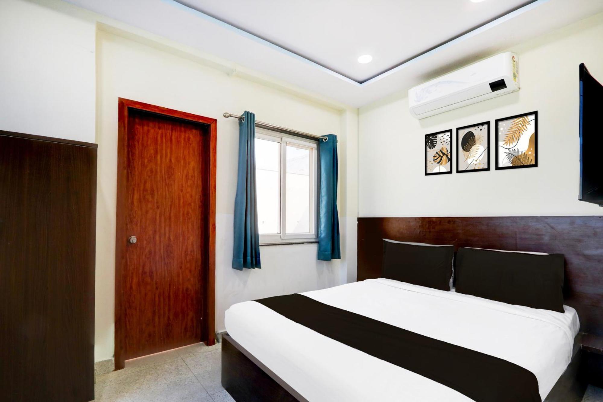 Super Hotel O At Home Hotel Darbar Hyderabad Esterno foto
