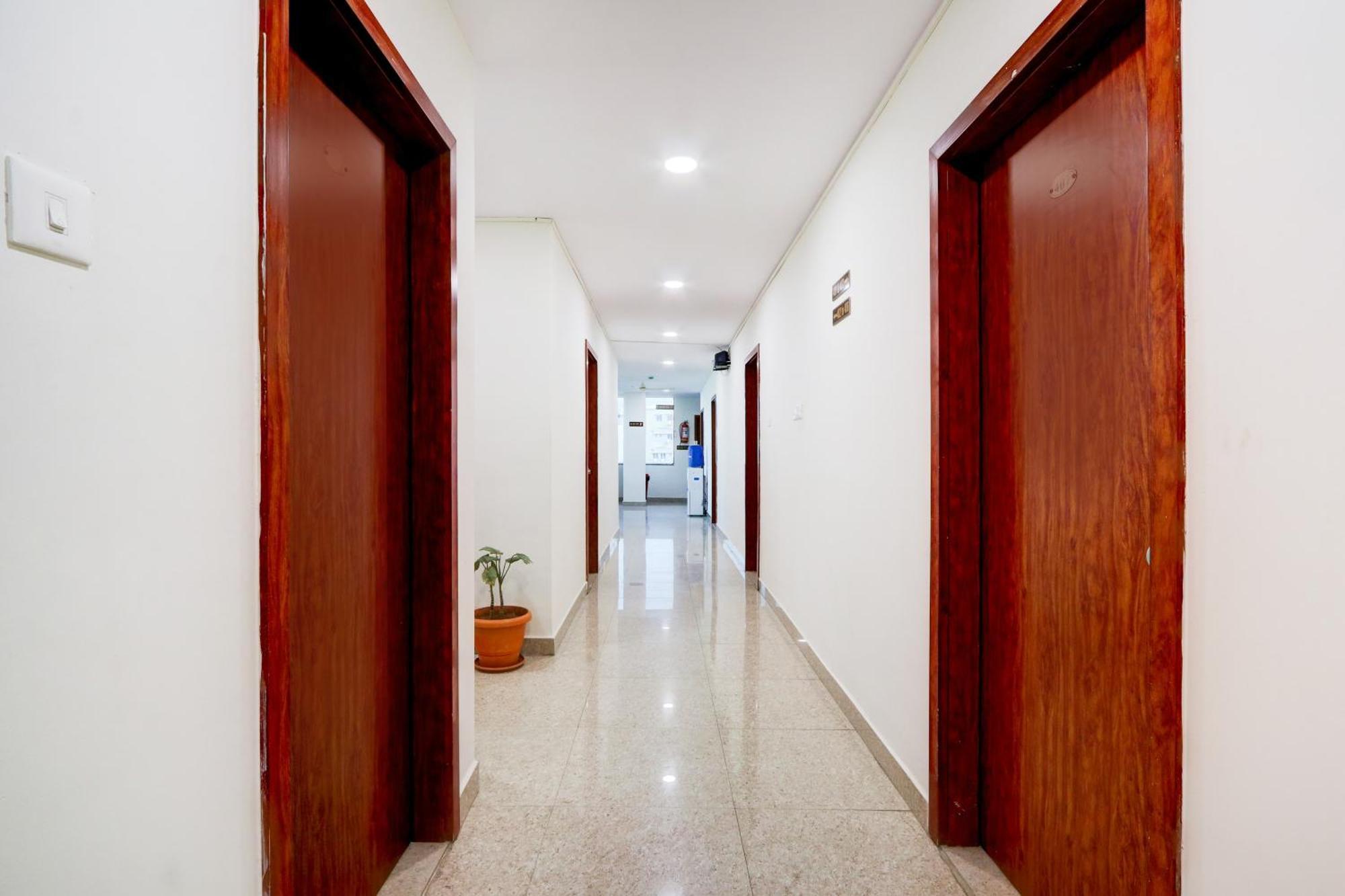 Super Hotel O At Home Hotel Darbar Hyderabad Esterno foto